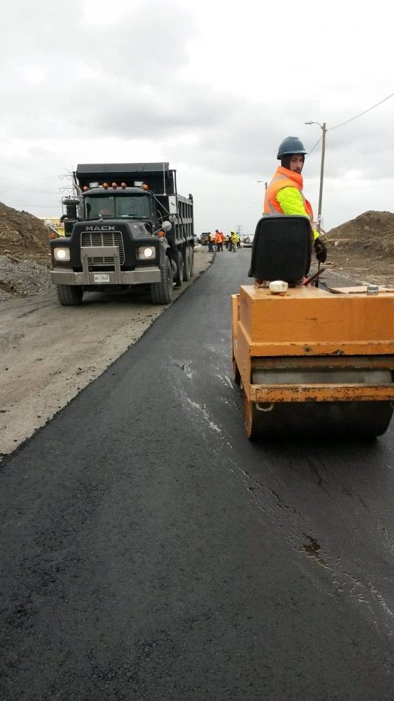 Commercial asphalt paving services near me