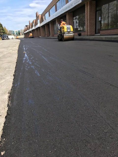 	
commercial parking lot paving
