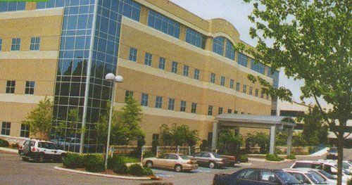 Commercial Building and Parking Lot — Chattanooga, TN — Hubbuch Glass Co