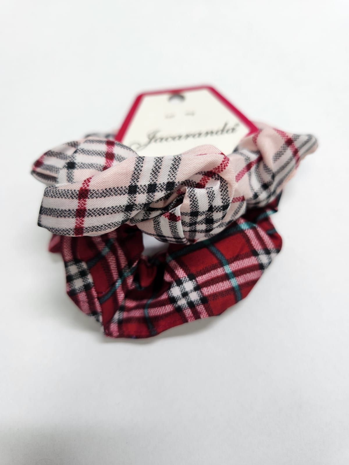 Set de scrunchies escoses
