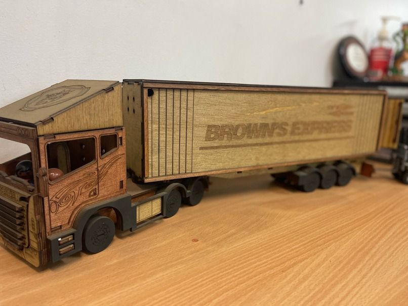 Brown's Express Staff — Trusted Carrier in Rockhampton & Gladstone, QLD Brown's Express Staff — Trusted Carrier in Rockhampton & Gladstone, QLD