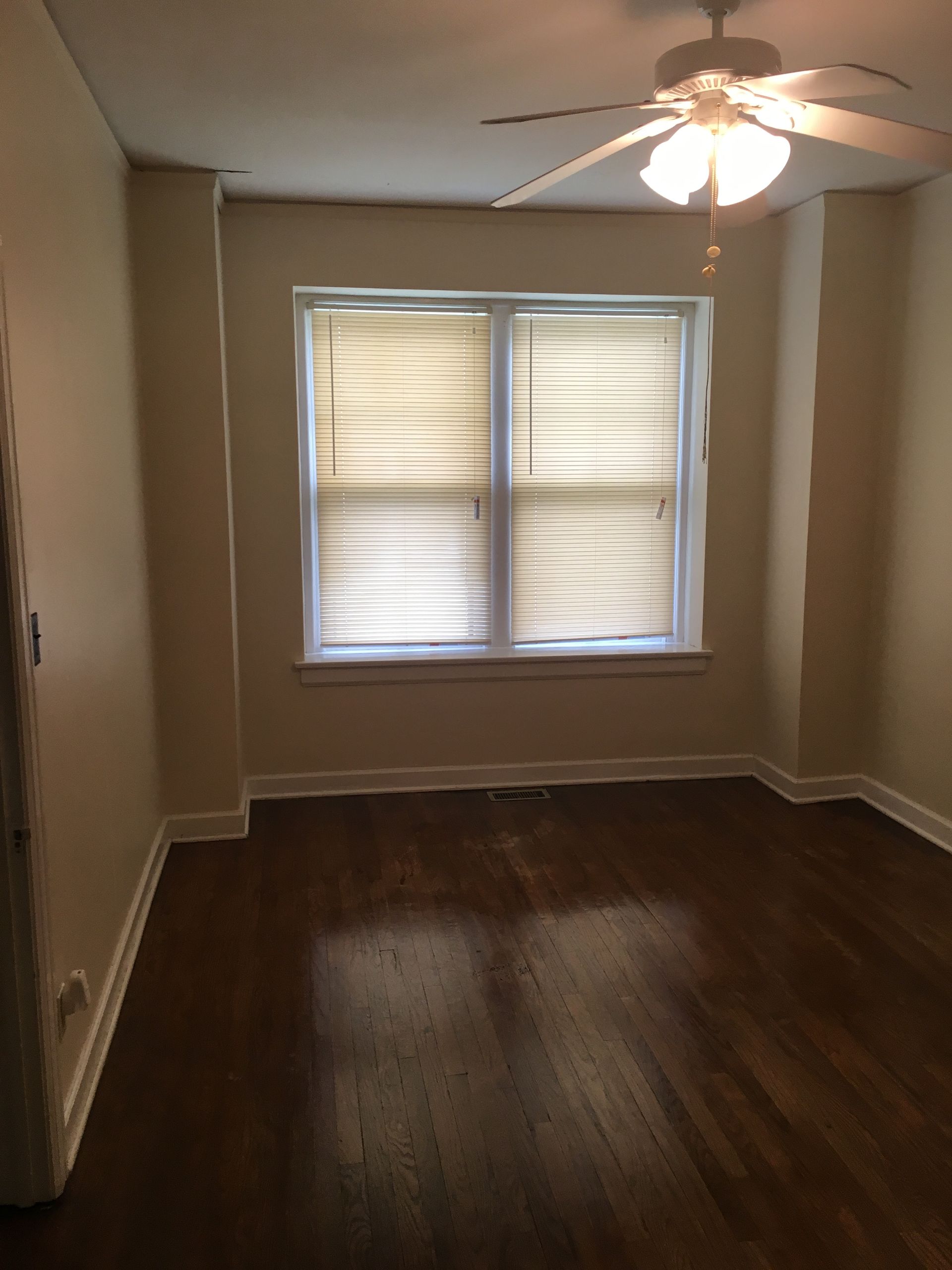 1 Bedroom Unit. Leavenworth, KS A and K Rentals