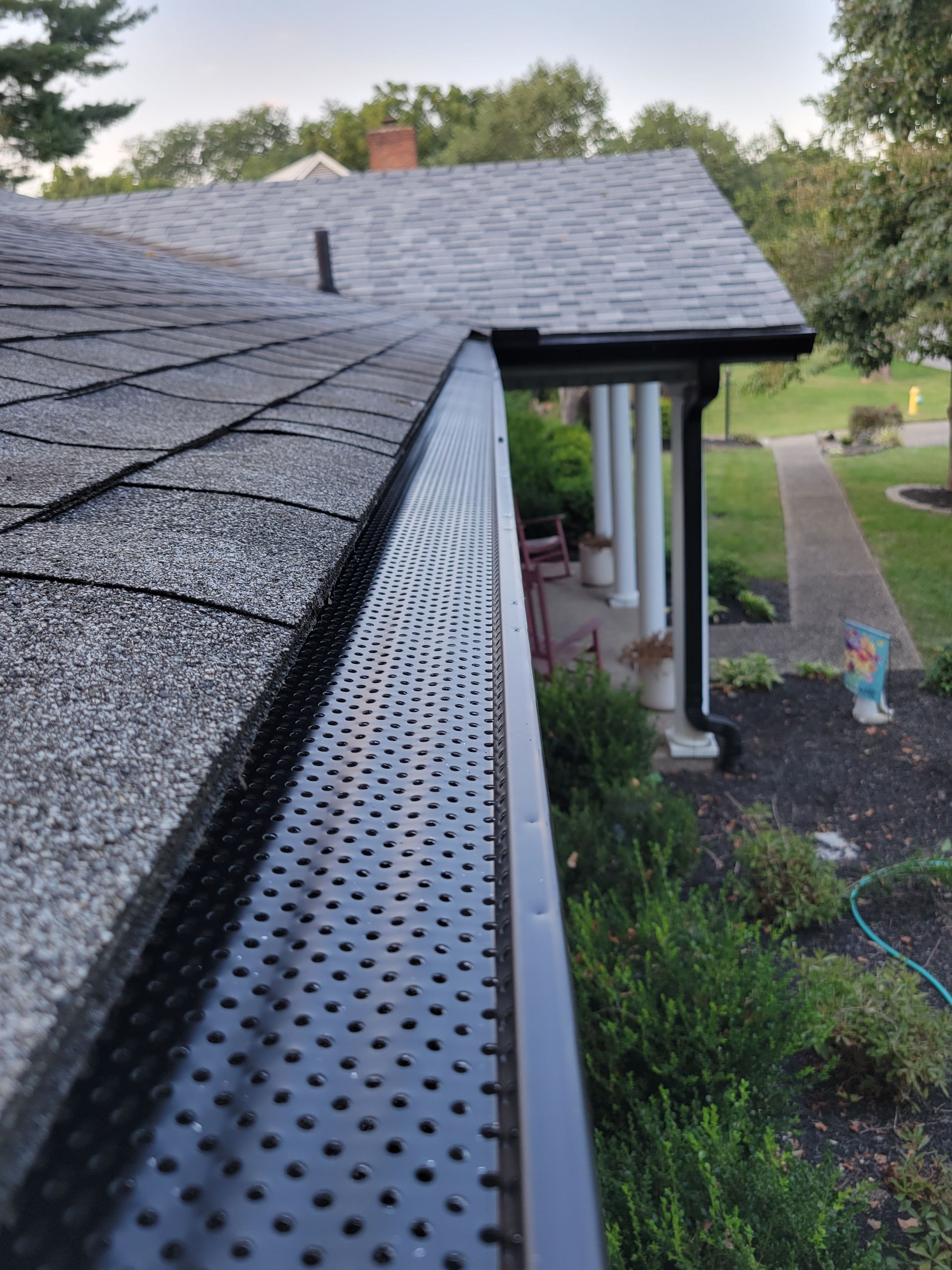 Clean gutters Louisville, KY Claxton Gutter Cleaning