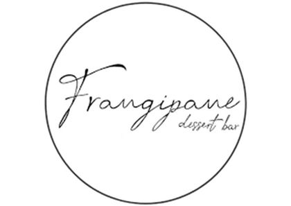 Logo di una barretta di dessert alla frangipane, con scritte nere all'interno di un cerchio sottile su sfondo bianco.