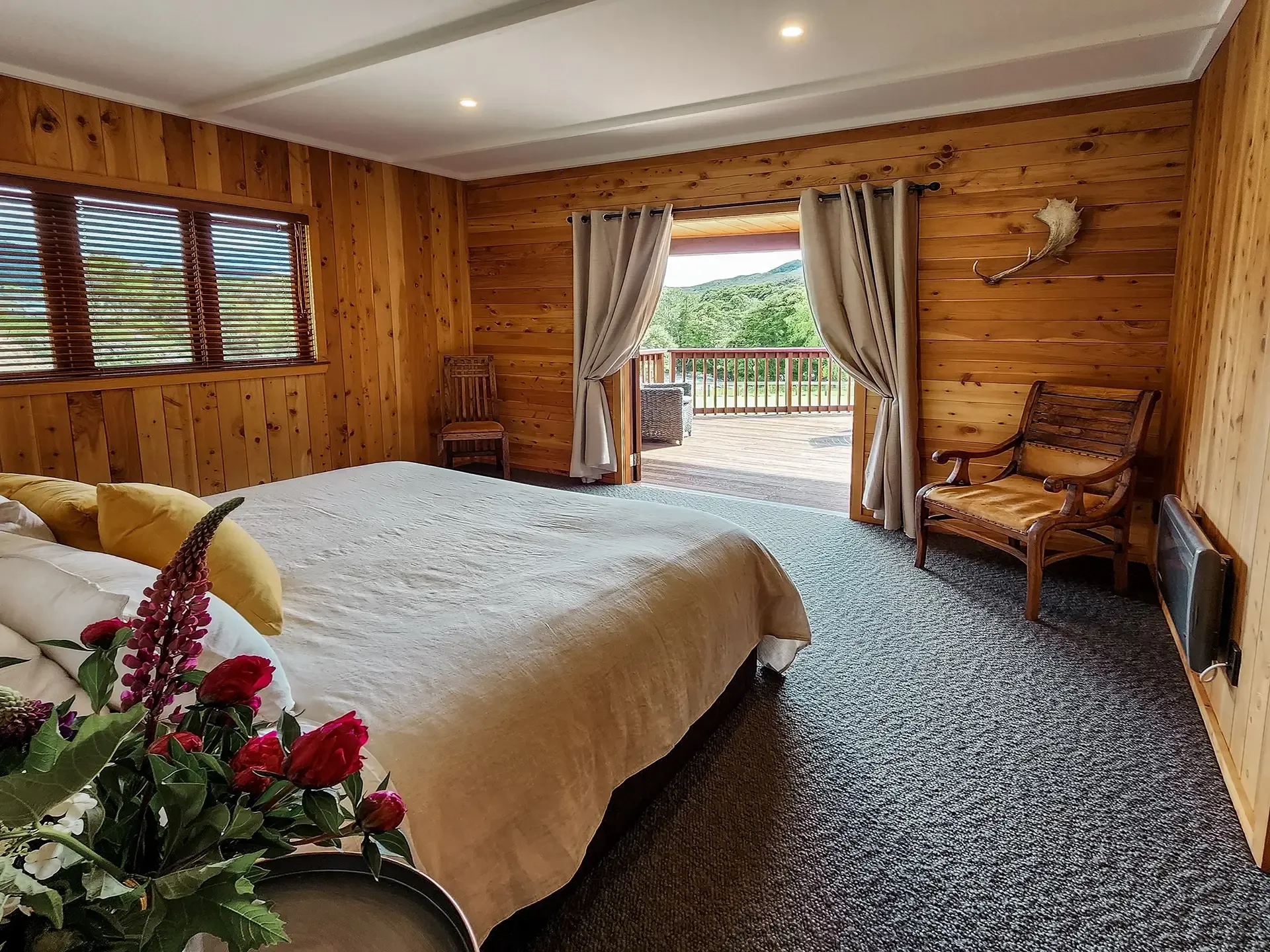 Marlborough Accommodation, Trophy hunting in NZ