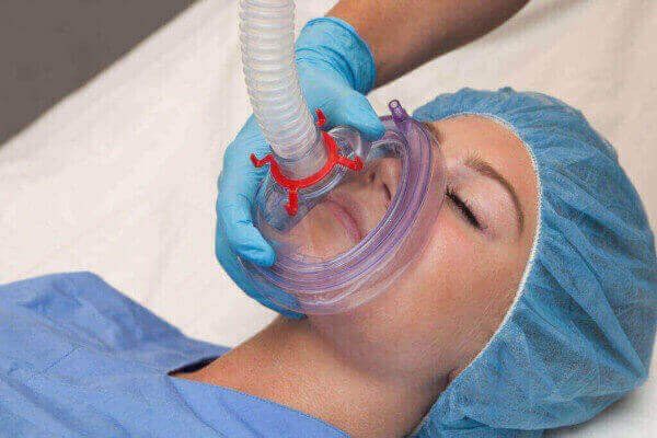 patient gets anesthesia