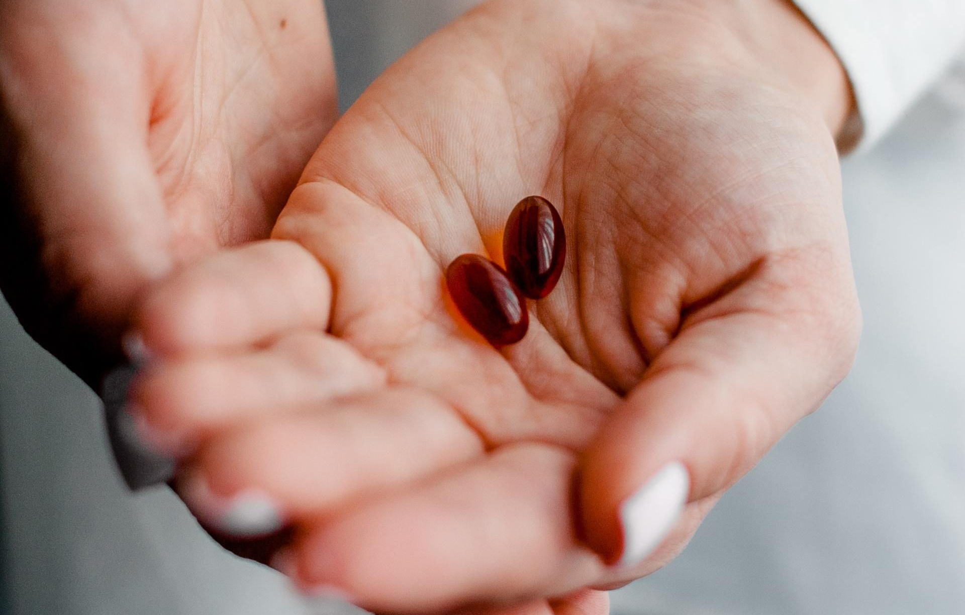 hand holding pills