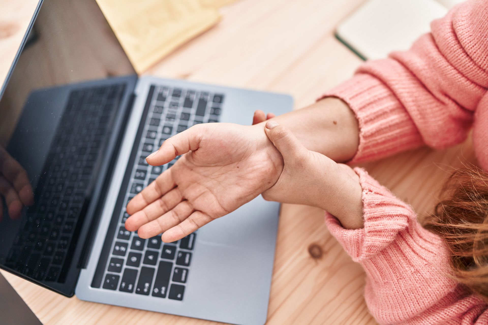 wrist pain at the computer