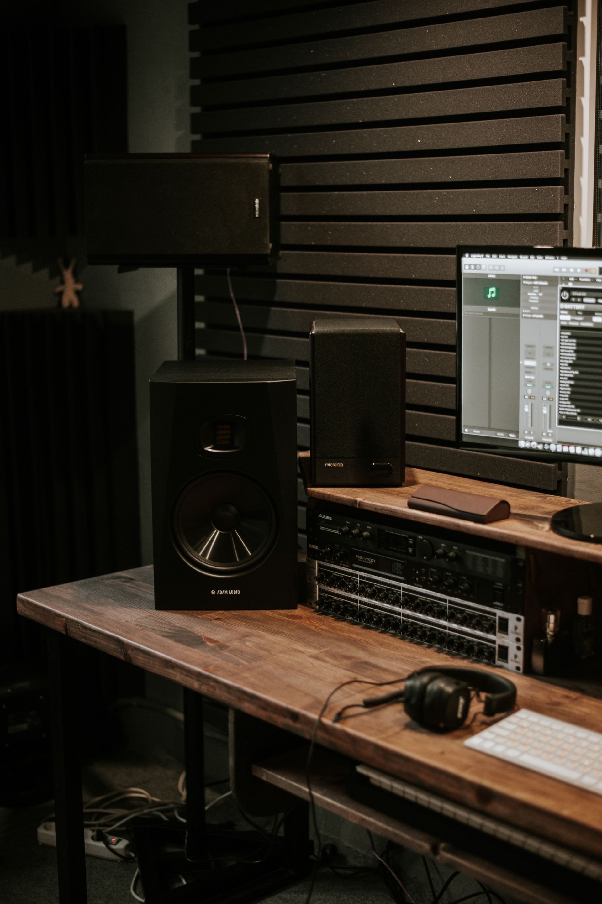Acoustic treatment in a home studio