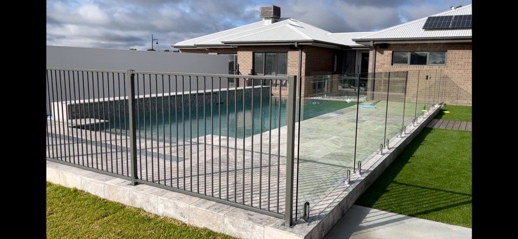 Glass Pool Fencing Custom Built in Shepparton, Yarrawonga, Wangaratta, Seymour, Mansfield, Benalla, Wagga.. Northern Victoria