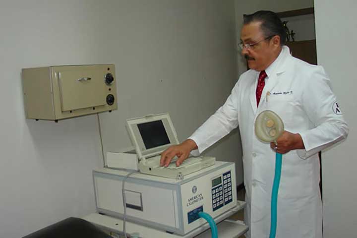 DR. ARMANDO MELERO VELA - Cirugía