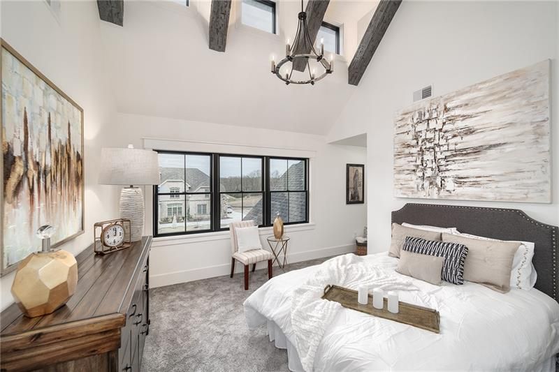Home Staging luxury modern bedroom