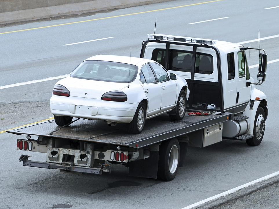 Towing Services at Town Line Auto Body in Smithtown, NY