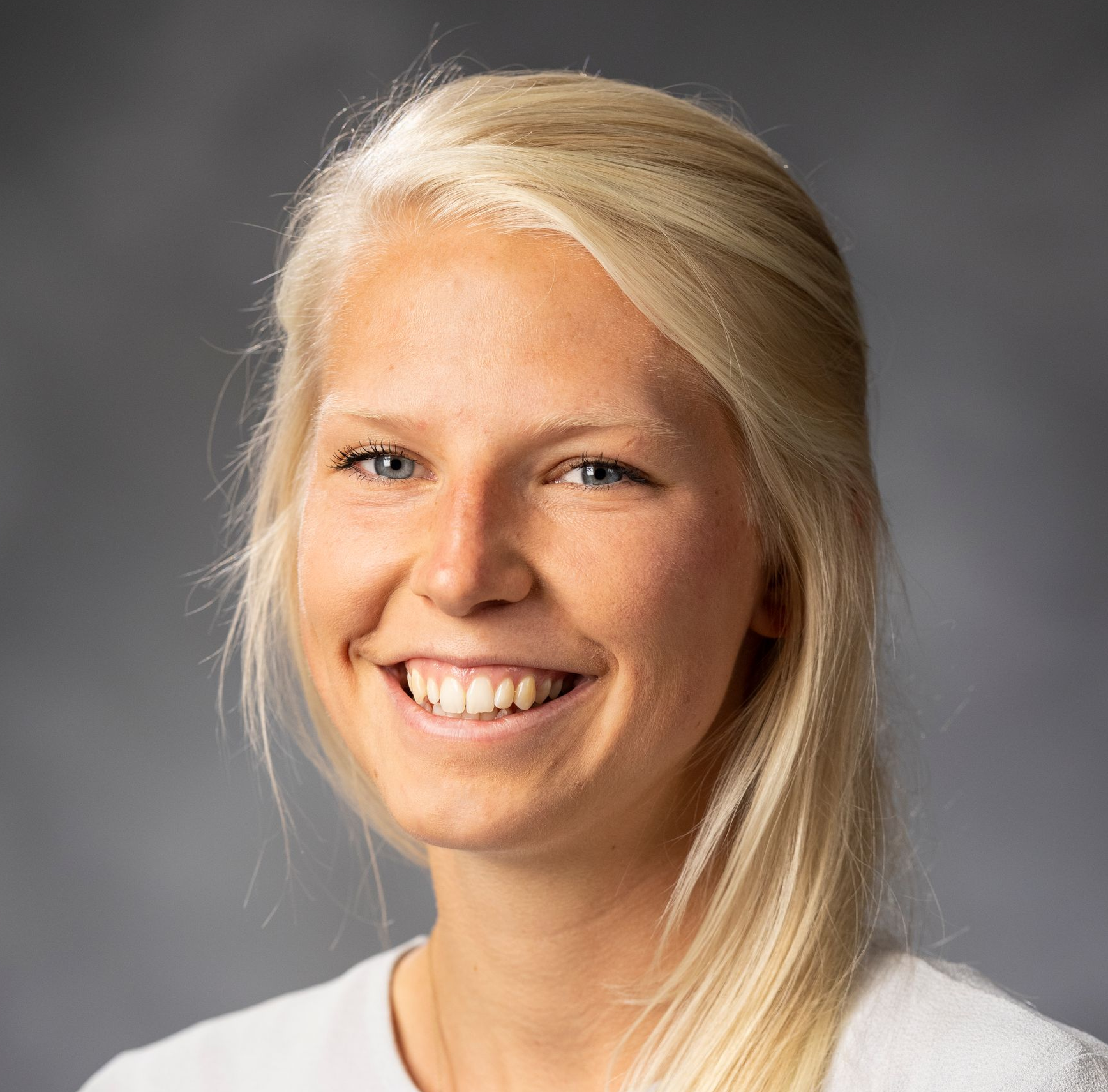 Suzanne, licensed therapist at Compassionate Connections Counseling, providing compassionate support for individuals and couples.