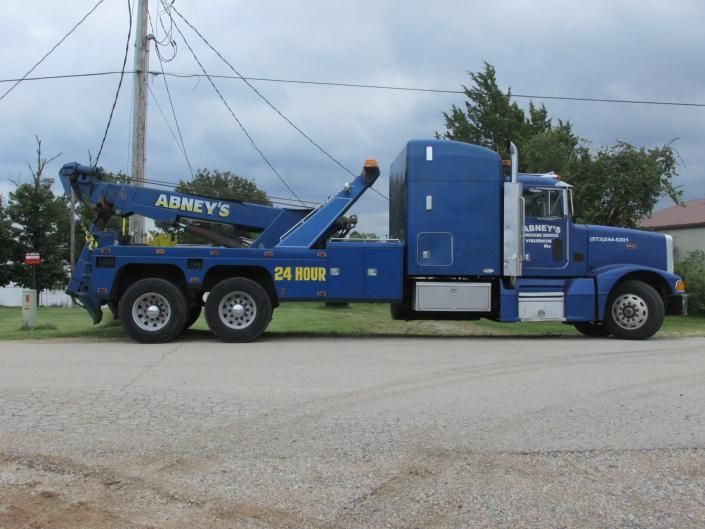 Abney's tow truck