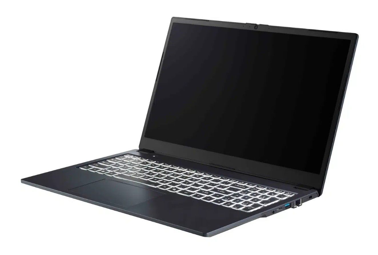 Laptop met zwart scherm en wit toetsenbord.