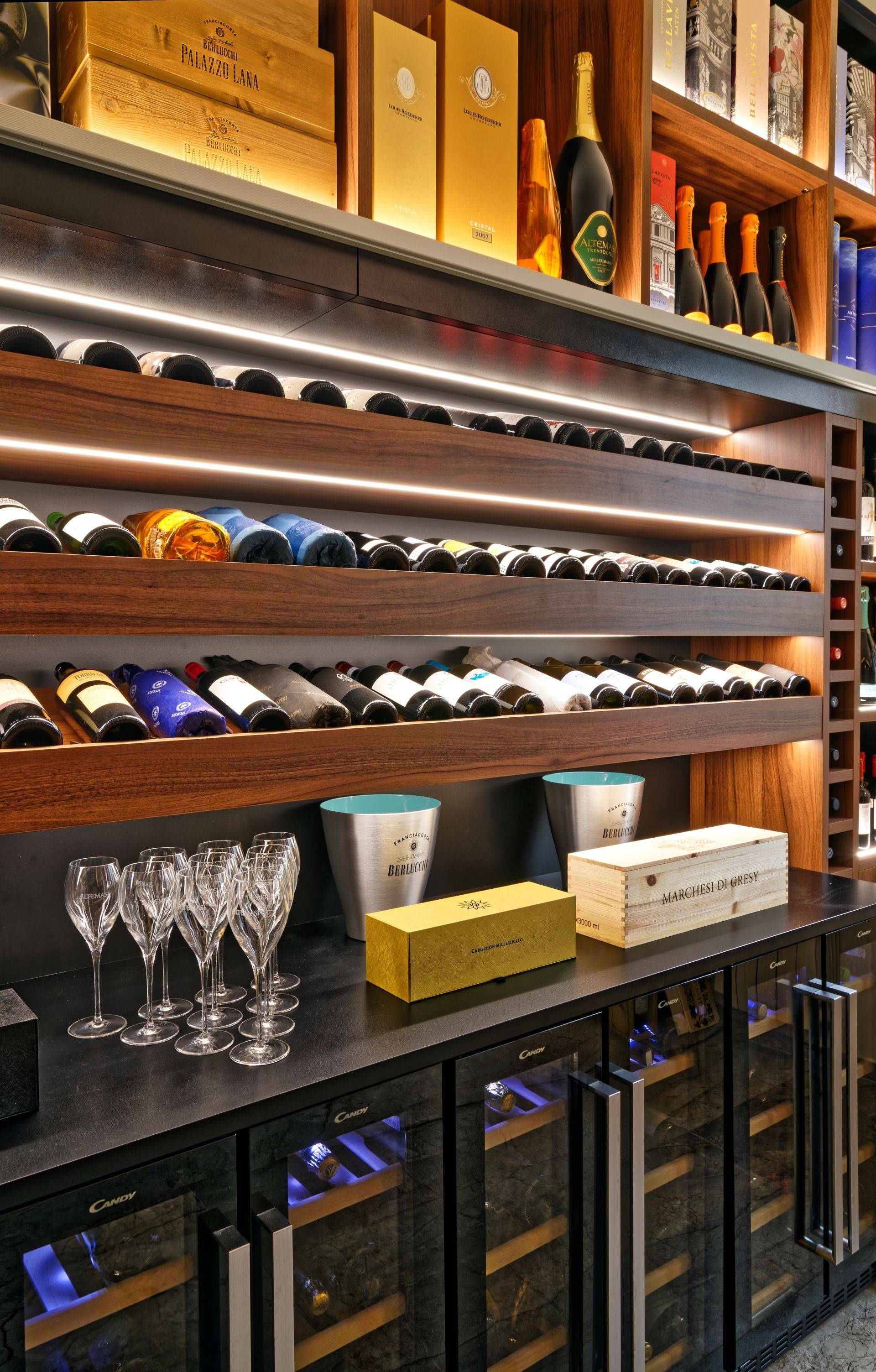 COSTWAY Mobile Bar Vino, Portabottiglie Industriale Con 3 Ripiani - Foto 9