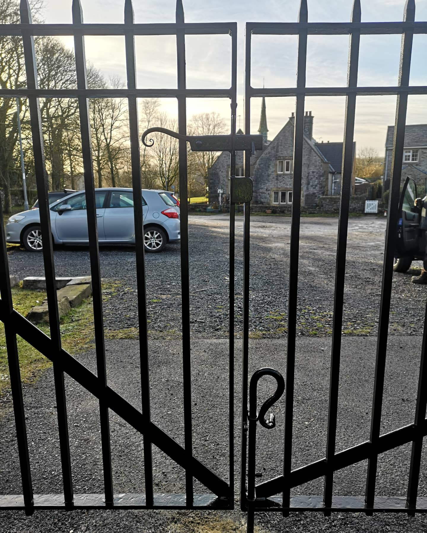 metal gates