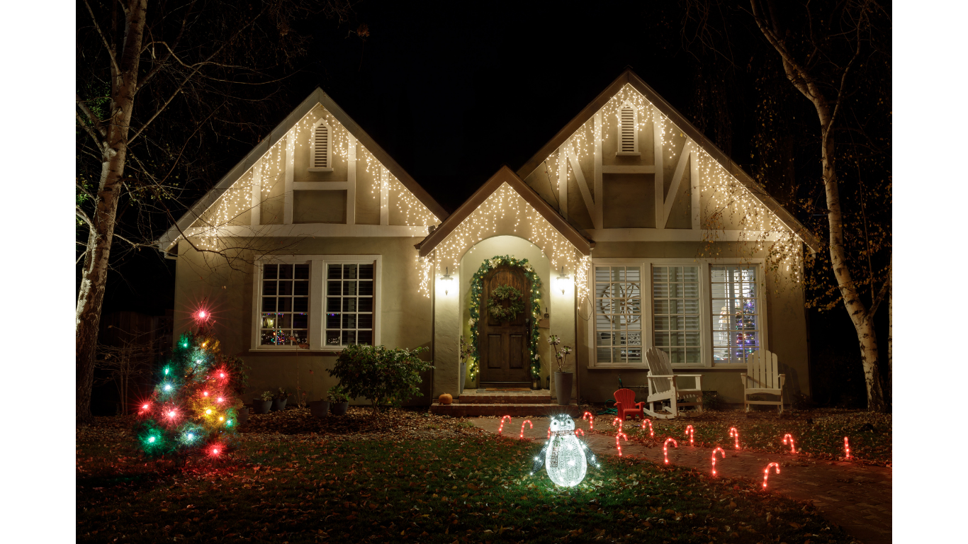 Christmas light removal