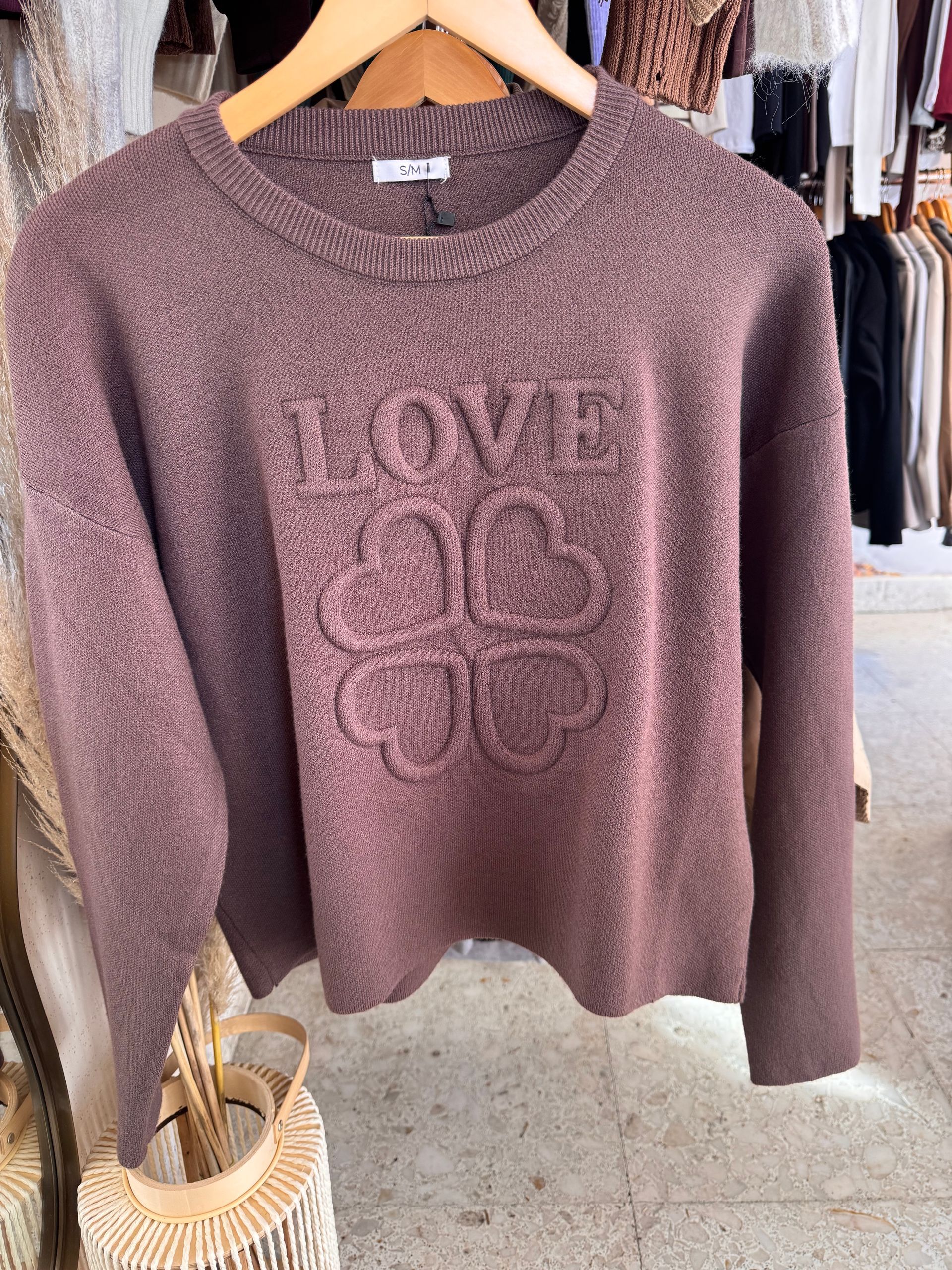 Sweater Love. TREBOL.