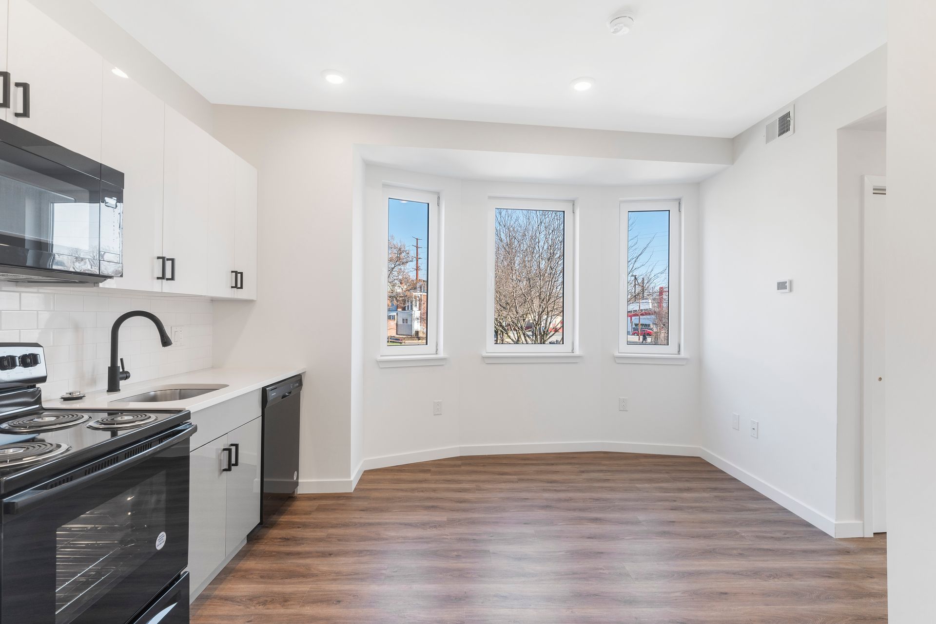 Omega Realty Group 54th STREET MANOR Philadeliphia, PA