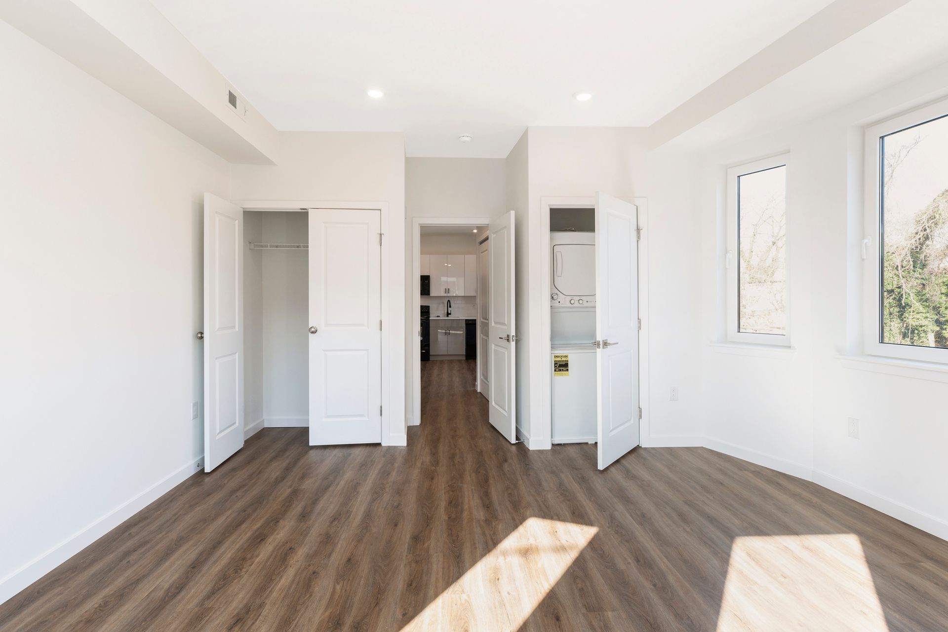 Omega Realty Group 54th STREET MANOR Philadeliphia, PA