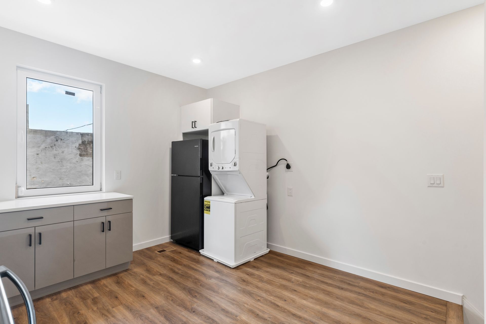 Omega Realty Group 54th STREET MANOR Philadeliphia, PA