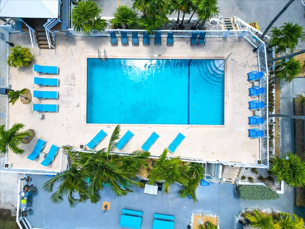 Kingsail Resort Pool