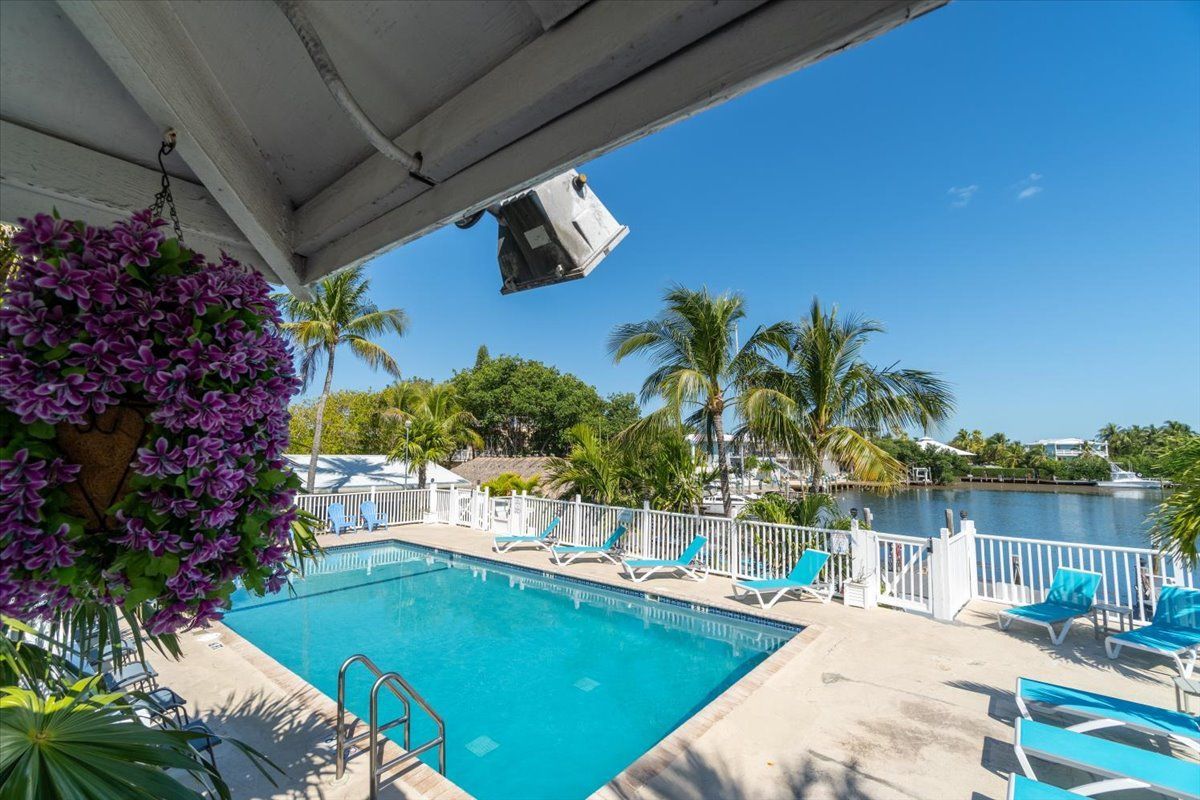 Kingsail Resort Pool