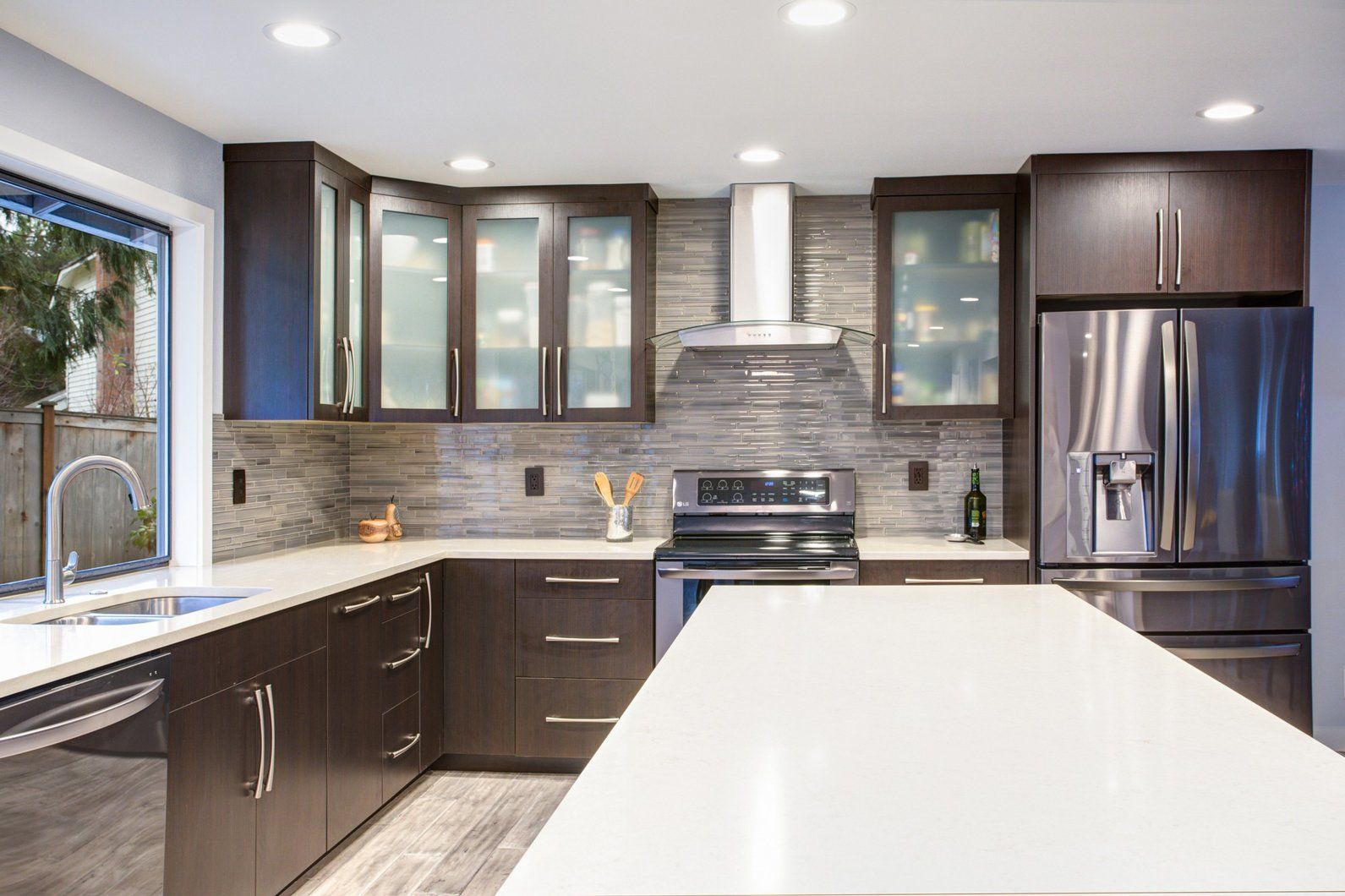 White & Dark Tones Kitchen Interior — Sydney, NSW — Salsa Tiling White & Dark Tones Kitchen Interior — Sydney, NSW — Salsa Tiling