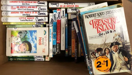 Box of books, mostly classics. 