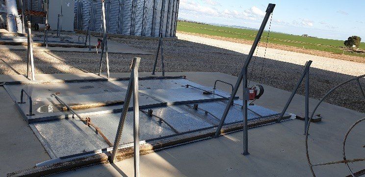 Grain Storage on Ground Close Up - Shea-Oak Log, SA - Leske Engineering