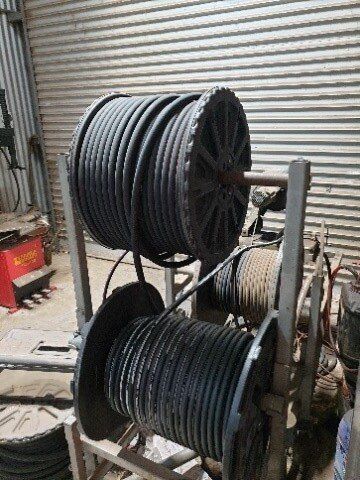 Roll of Hydraulic Hose - Shea-Oak Log, SA - Leske Engineering