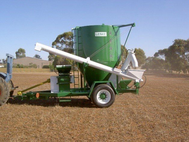 Mixer Tank Fram and Unloading Auger - Shea-Oak Log, SA - Leske Engineering