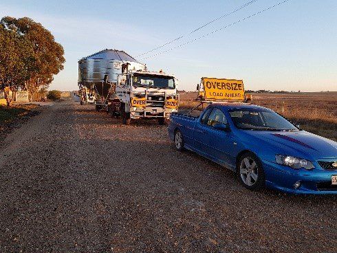 Blue Car and Ute with Portable Bin - Shea-Oak Log, SA - Leske Engineering