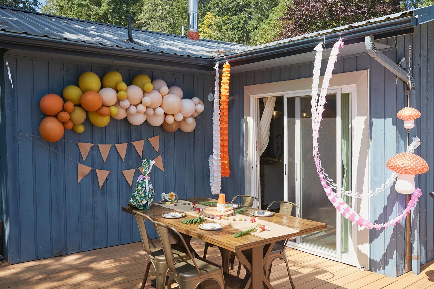 Outdoor Party Decoration — Hoffman Estates, IL — Bash Box-Party In A Box