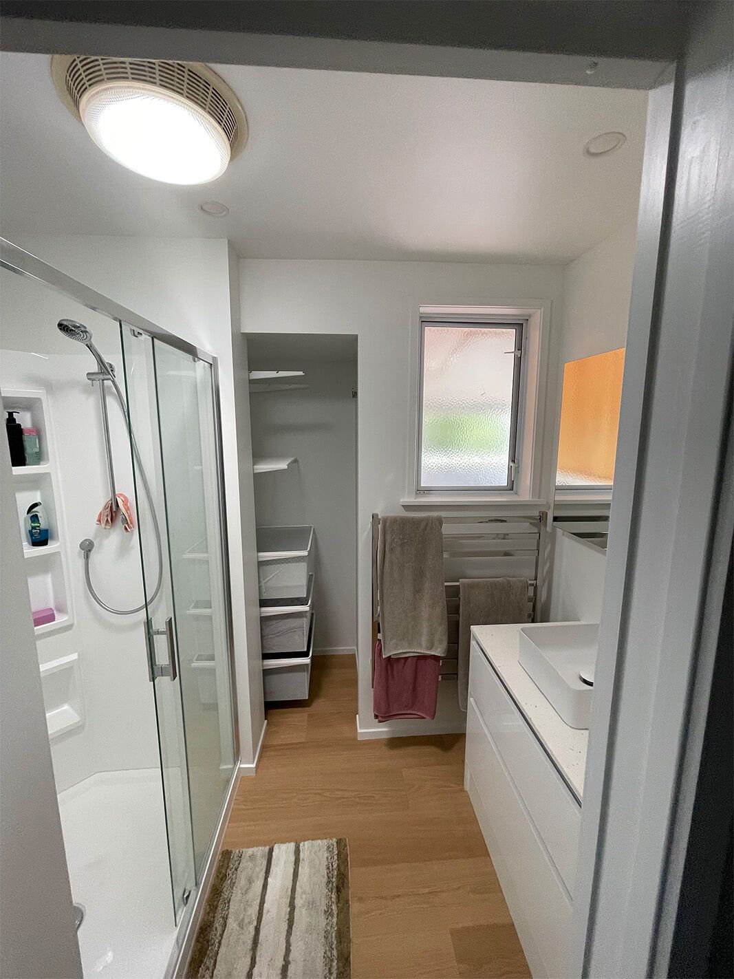 new refreshed bathoom
