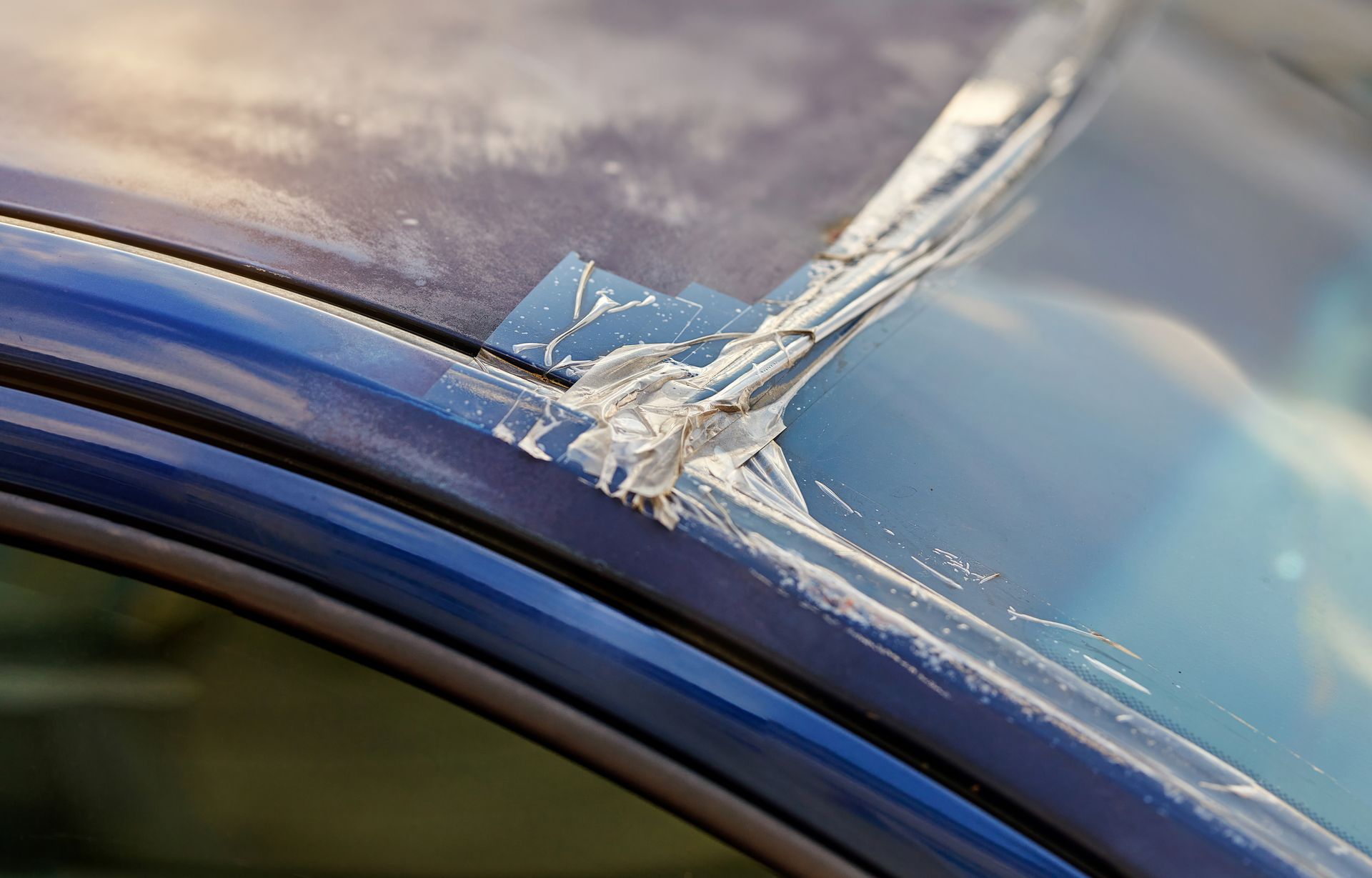 What Causes a Windshield To Start Leaking Around the Adhesive? | Yuma Auto Glass & Window Tint