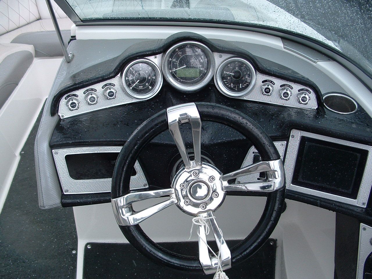 Inboard and V-Drive Boats | Alpine Haus Marina