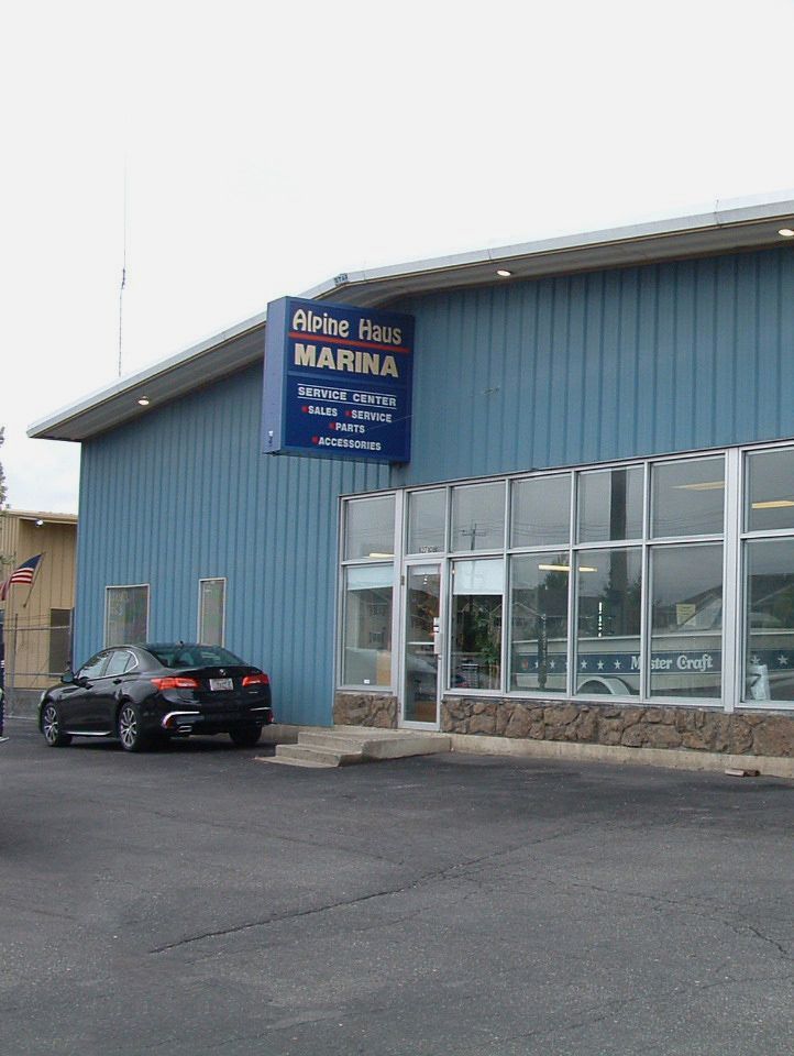 Alpine Haus Marina store