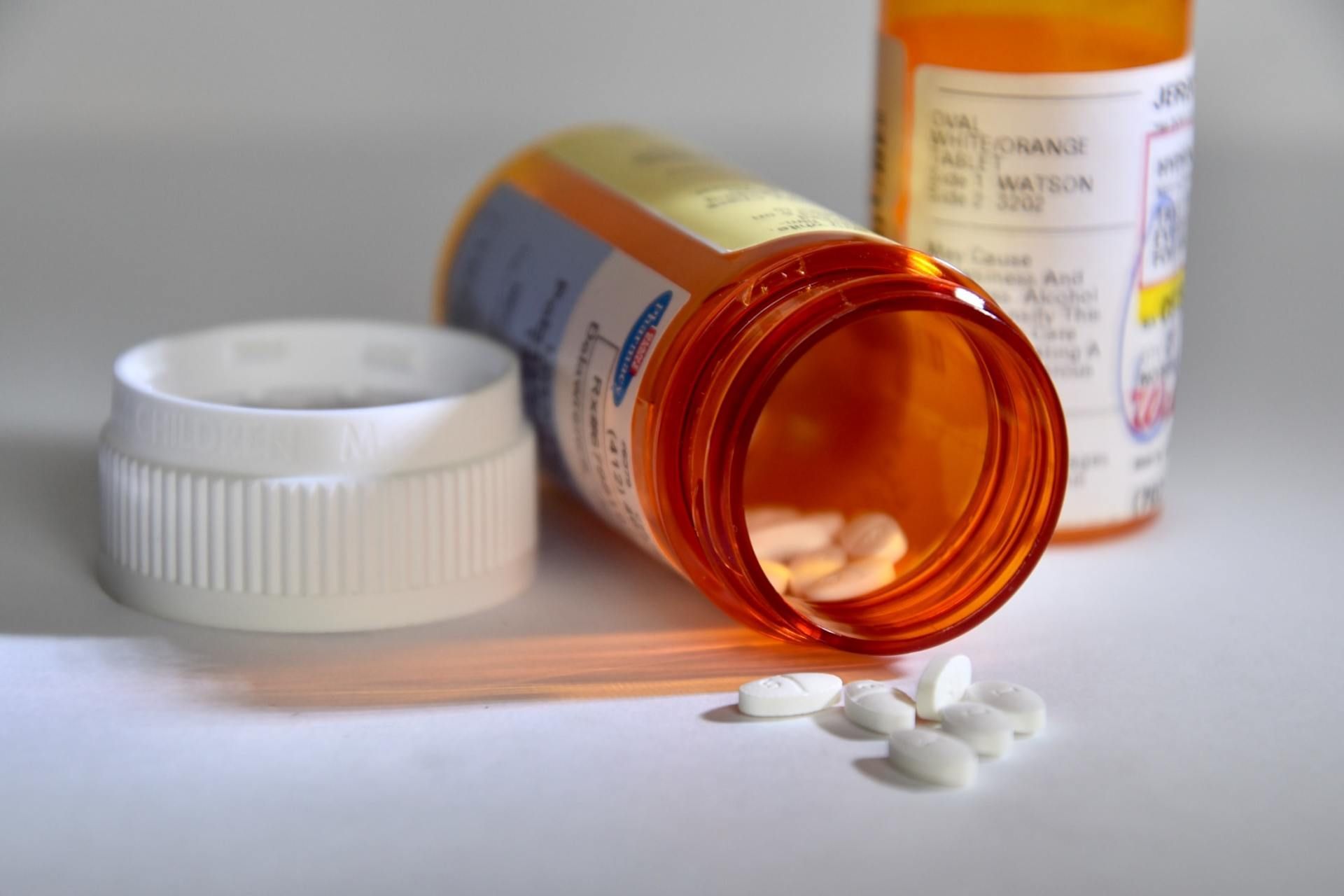 Afbouwen van een medicijnverslaving: de pijn van pijnstillers
Image credit: https://pillreports.net