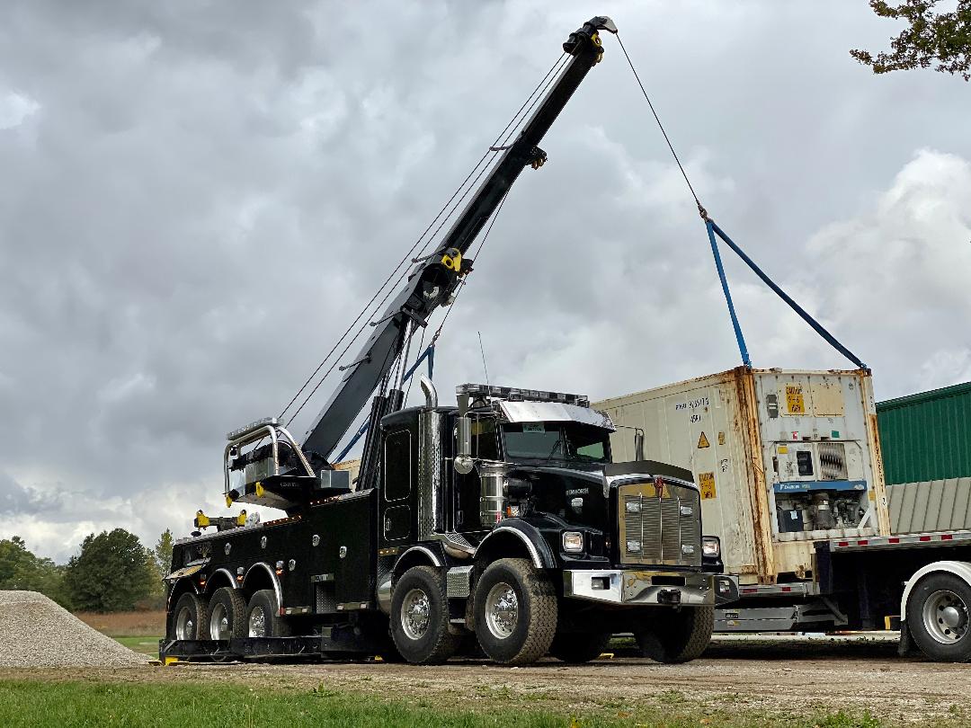 Heavy Duty Tow Truck with Crane — Battle Creek, MI — Tiger’s Towing