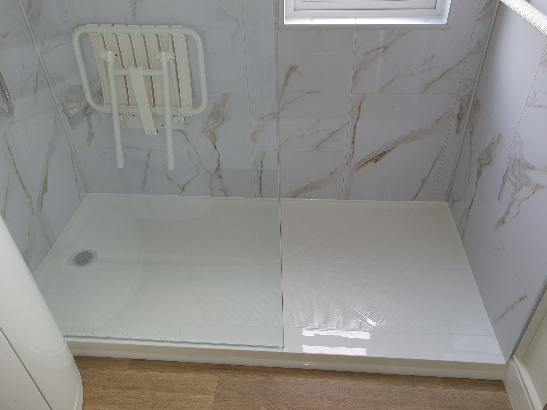 Walk-in showers for elderly and disabled people