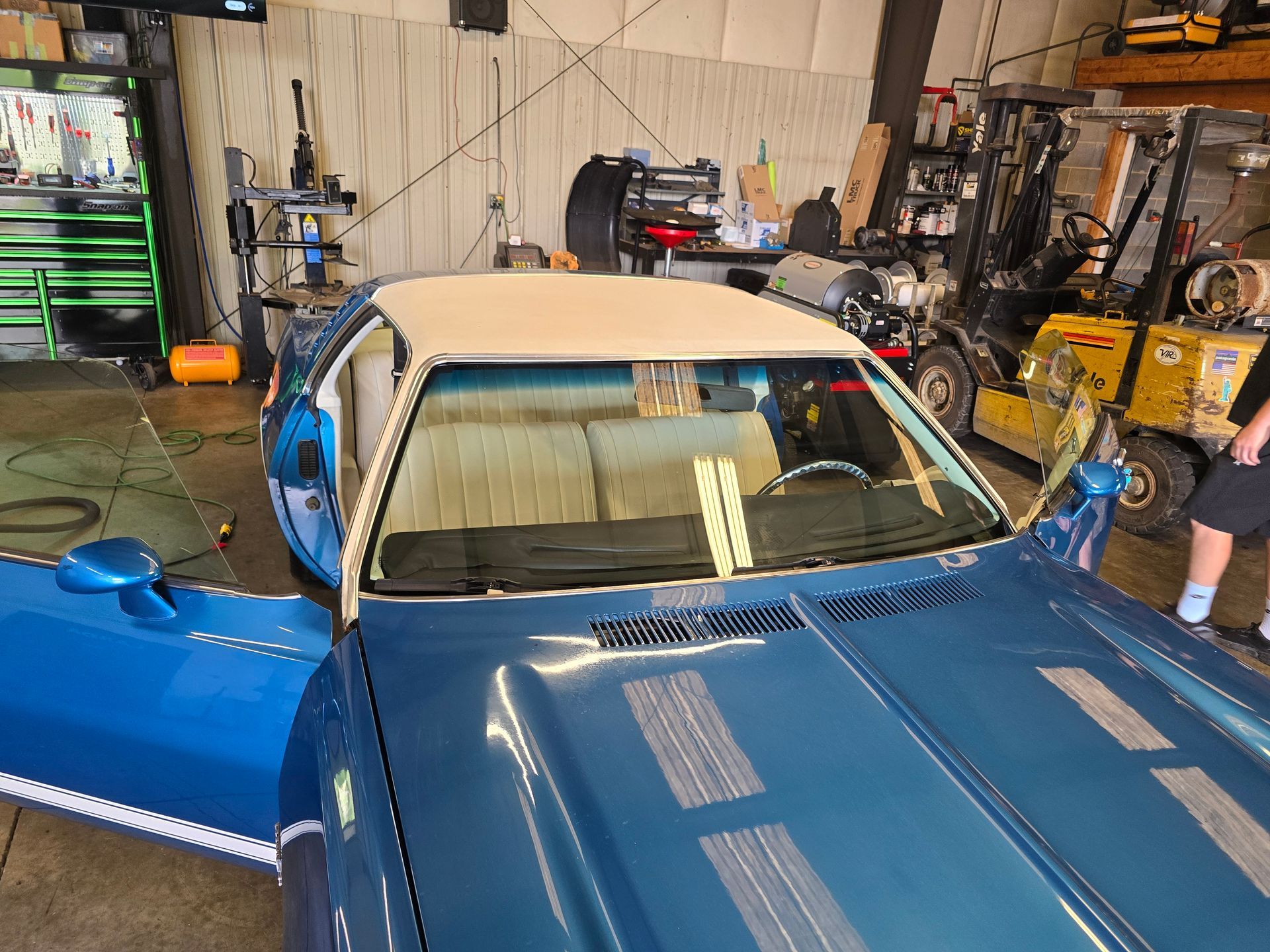 Classic car custom glass in Roanoke, VA