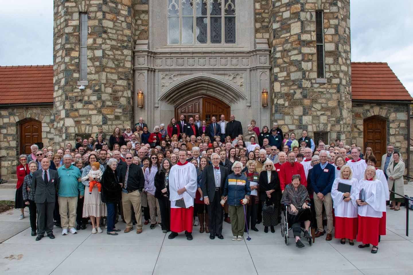 Sanctuary gathered in front of sanctuary for ribbon cutting ceremony.