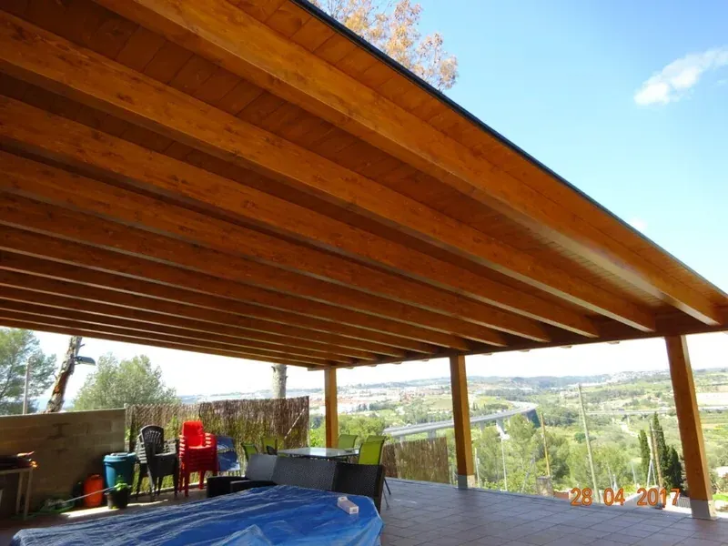 tettoia legno copertura auto giardino