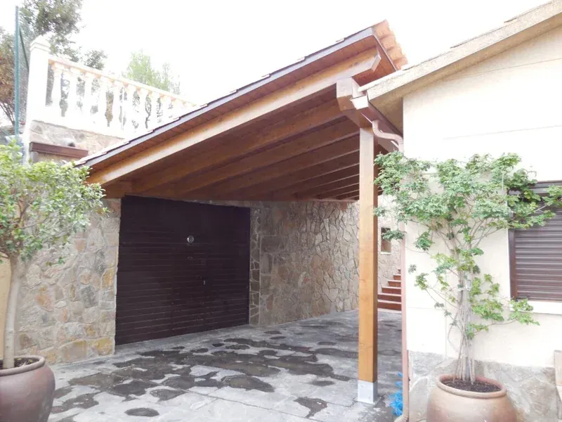 tettoia legno ingresso casa