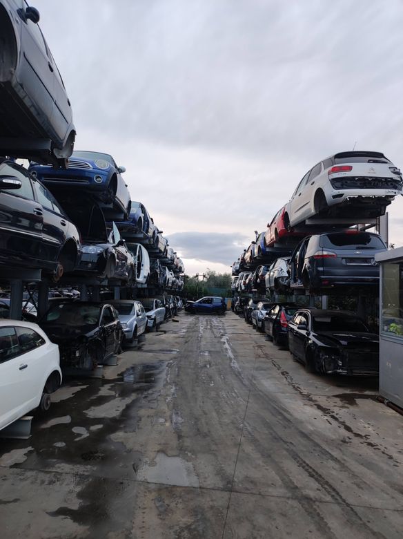 accatastamento auto