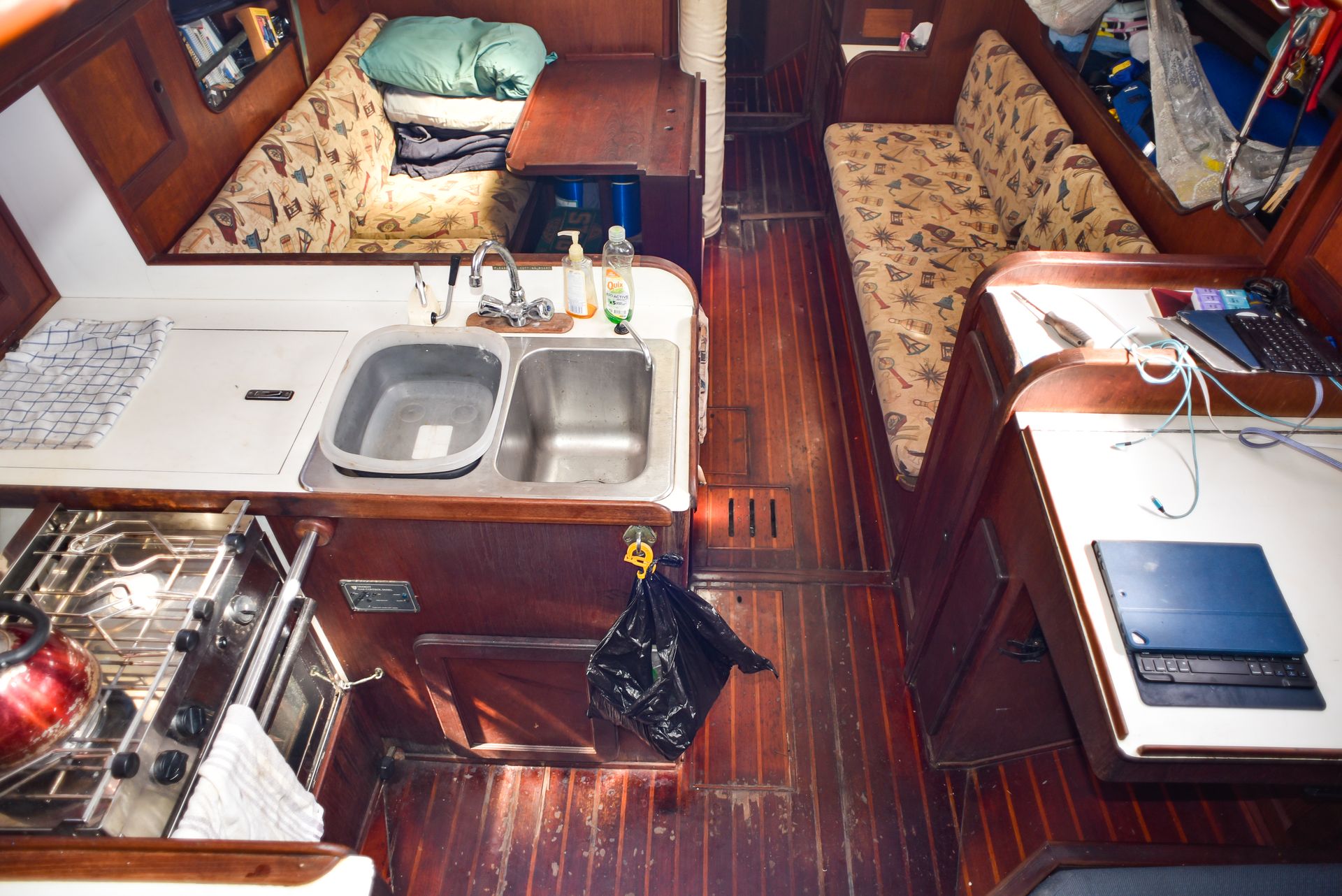 Morgan 38 Layout Morgan 383 for Sale | Lighthouse Yachting
