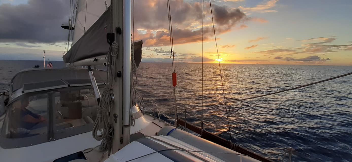 Catalina Morgan 41 Classic at sunset